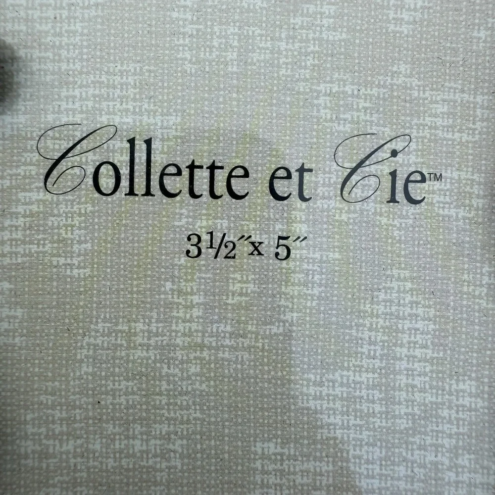 N/A collette et